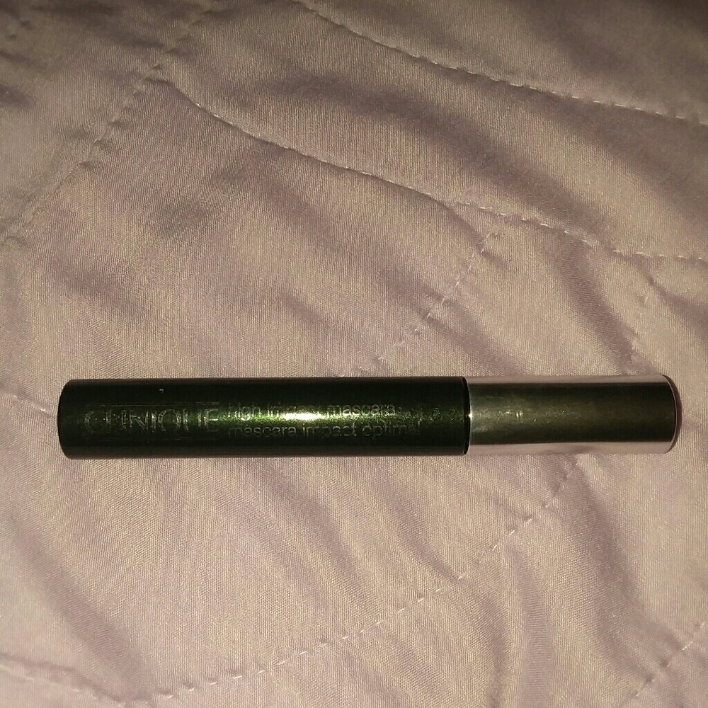 Clinique full size hiqh impact mascara in black